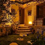 Sezgins Boutique
