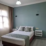 Sezgins Boutique